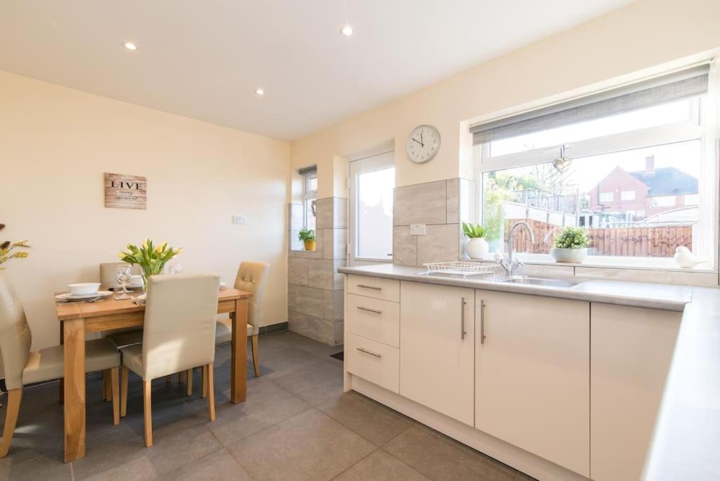 City Home From Home - Peaceful, Cosy & Modern 2Bed House Nottingham Dış mekan fotoğraf
